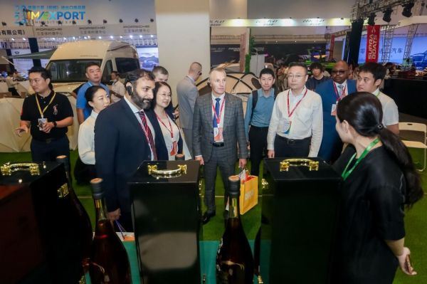 2023 SANYA IM/EXPORT COMMODITY EXPO IS OPENING