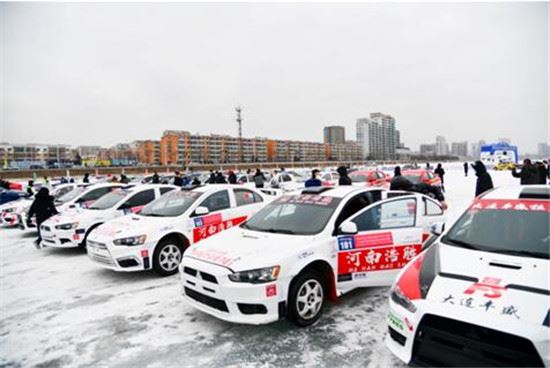 飞驰冰雪_各路高手延吉过招!第四届东北亚(中国•延边)冰雪汽摩运动嘉年华启幕 飞驰冰雪_各路高手延吉过招!第四届东北亚(中国•延边)冰雪汽摩运动嘉年华启幕